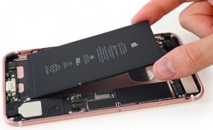 Những lưu ý người dùng cần biết trước khi thay pin cho iPhone !