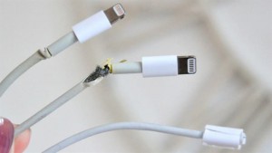 Lý do vì sao cáp iPhone dễ đứt và cách khắc phục ?