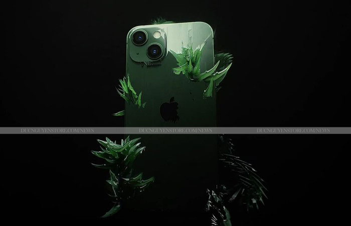 iphone 13 alpine green 1